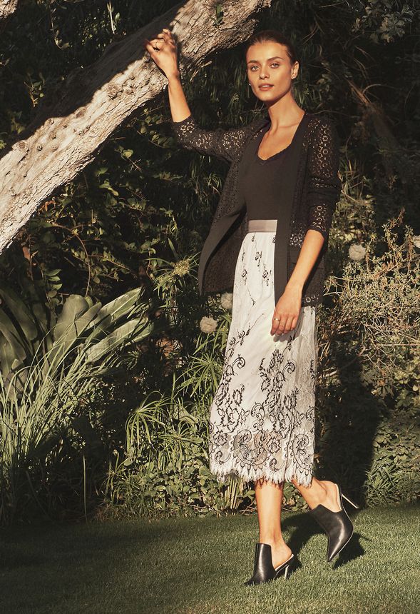 Look Chic Attire i Chic Attire Shop fabelagtige deals hos JustFab