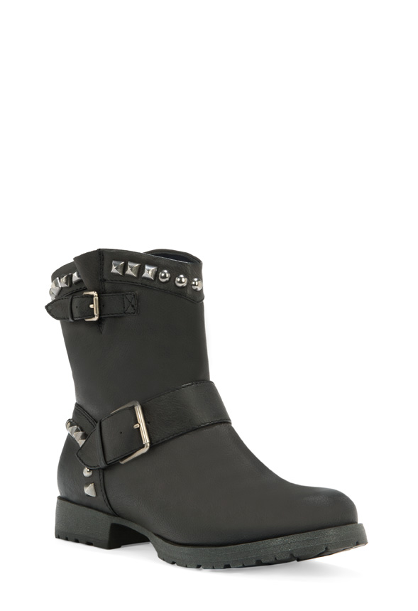 Jude Shoes in Black - Get great deals at JustFab