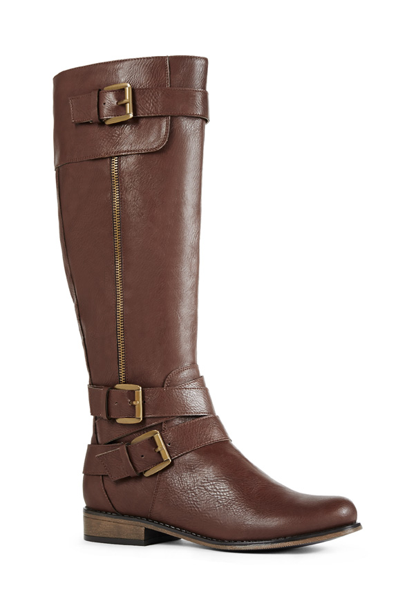 Daphne Shoes in Brown - Get great deals at JustFab