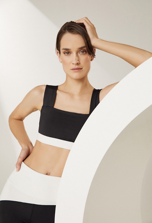 Colourblock Sports Bra Clothing in Black - Get great deals at JustFab