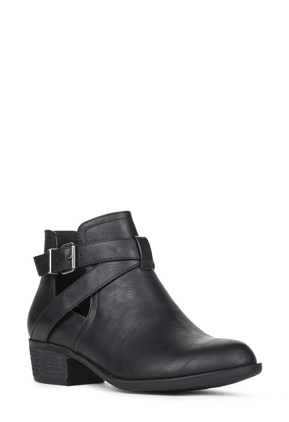 Meggy Shoes in Black - Get great deals at JustFab