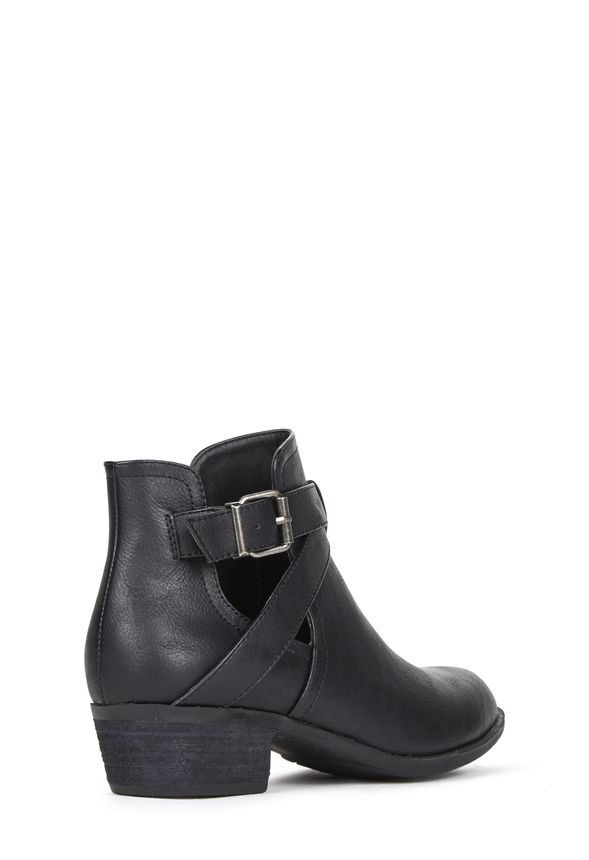 Meggy Shoes in Black - Get great deals at JustFab