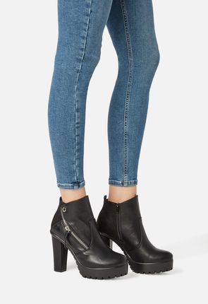 Idora Heeled Rugged Ankle Boot