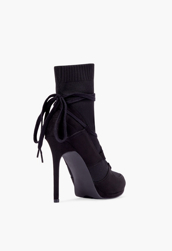 Lou Throwback Lace-Up Ankle Boot