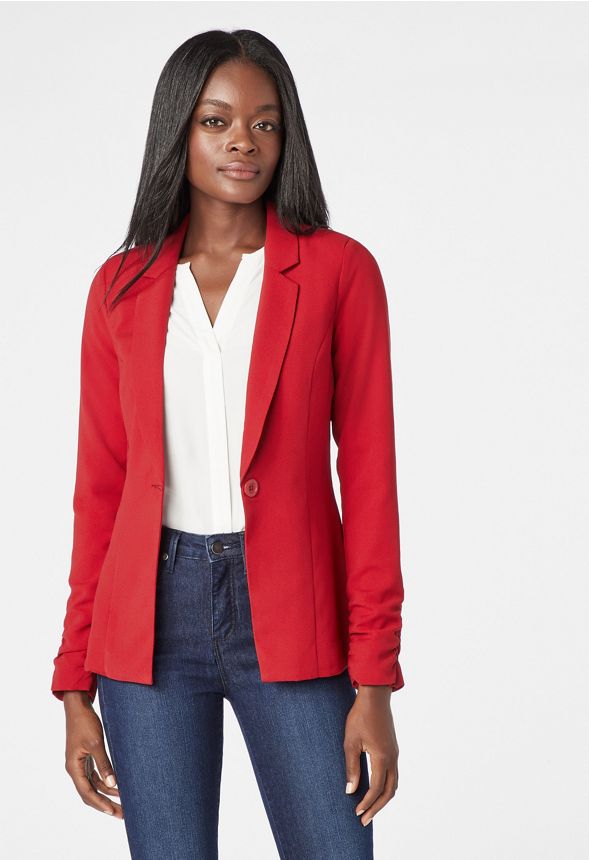 Blazer básica con manga fruncida