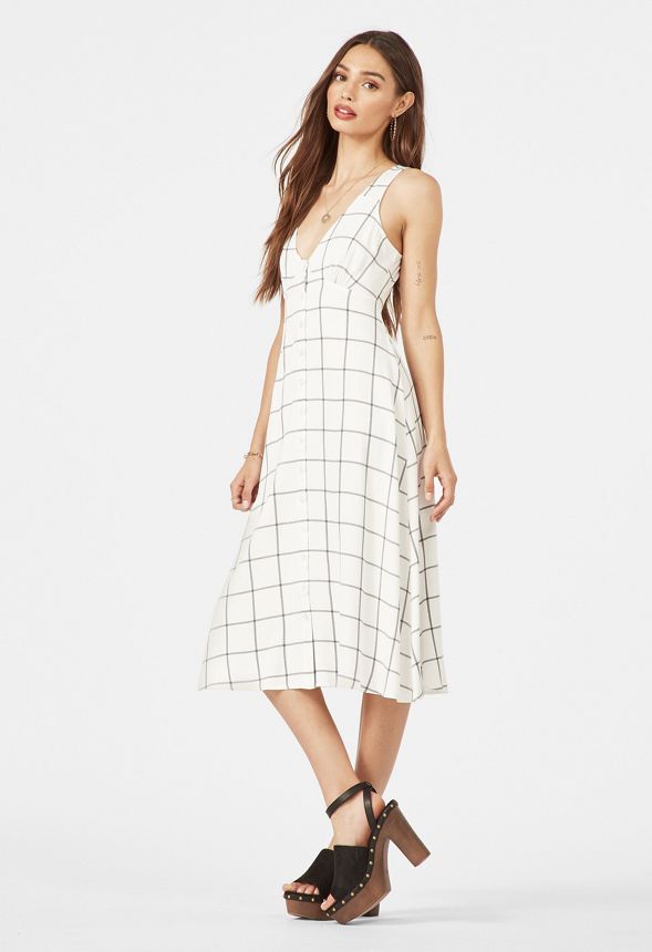 Vestido midi con botones