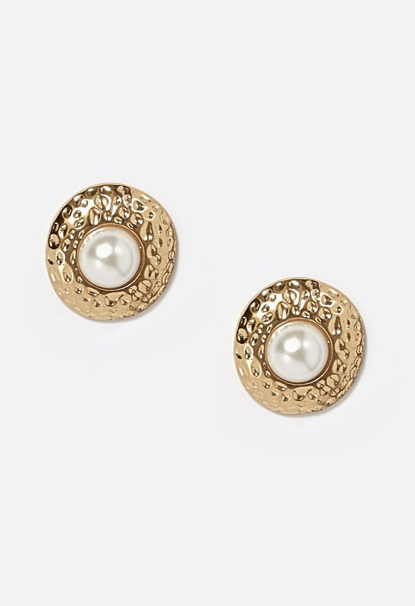 Pria Hammered Metal Surround And Glass Pearl Stud Earrings 