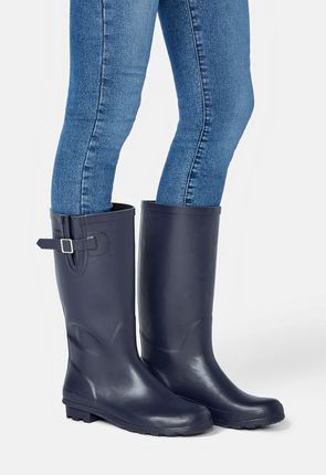 Nancie Rainboot