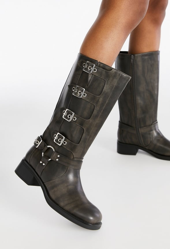 Chaussures Bottes plates Sable en Distressed Black Livraison gratuite sur JustFab