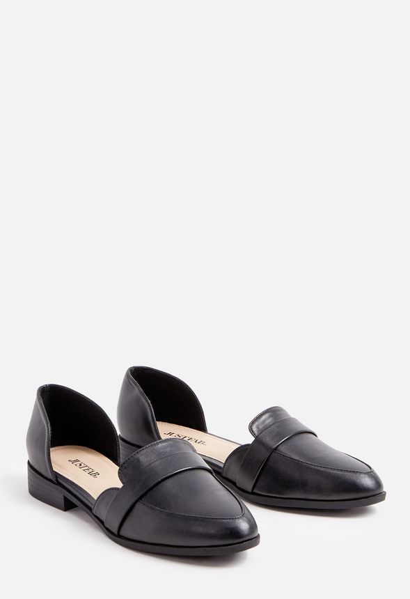 Jordanna Flat