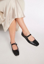 Emily Mary Jane Flat