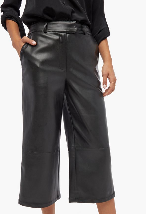 Mode Pantalons Culottes Just Female Culotte noir-blanc imprim\u00e9 allover style d\u00e9contract\u00e9 