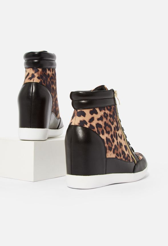 The Cool Girl Wedge Sneaker Schuhe in The Cool Girl Wedge Sneaker