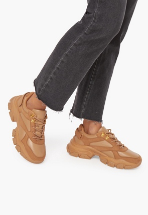 Ximena Sneaker