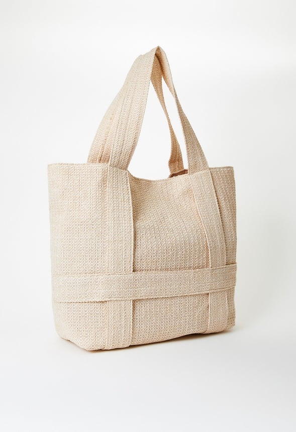 Traveling Raffia Bag