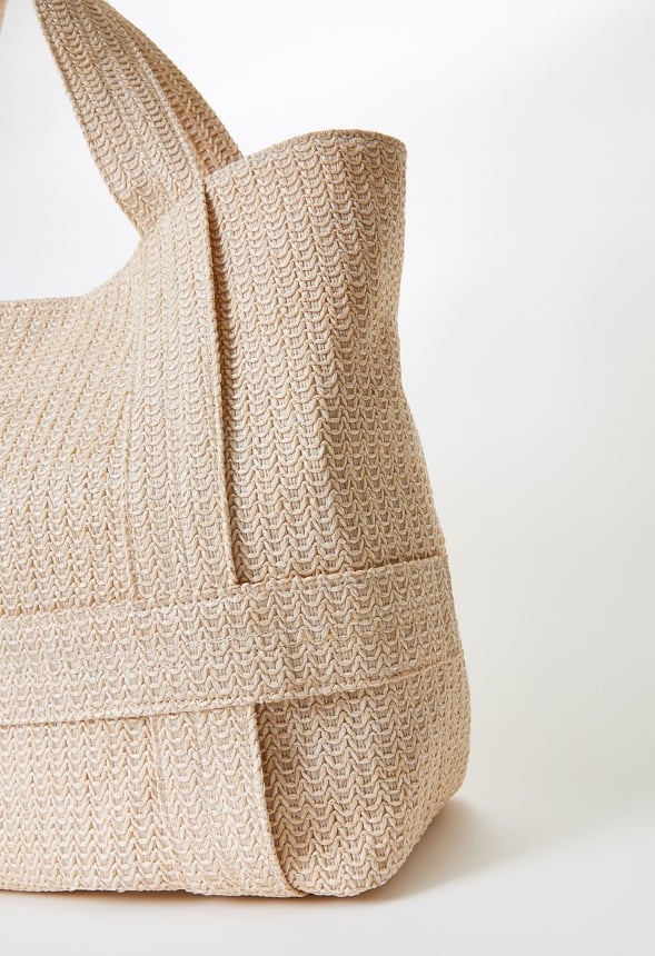 Traveling Raffia Bag