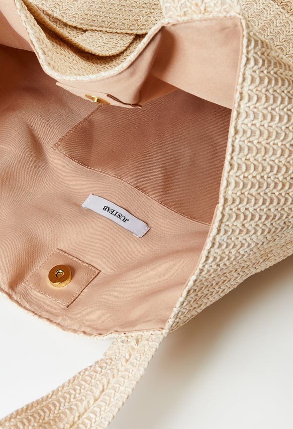 Traveling Raffia Bag
