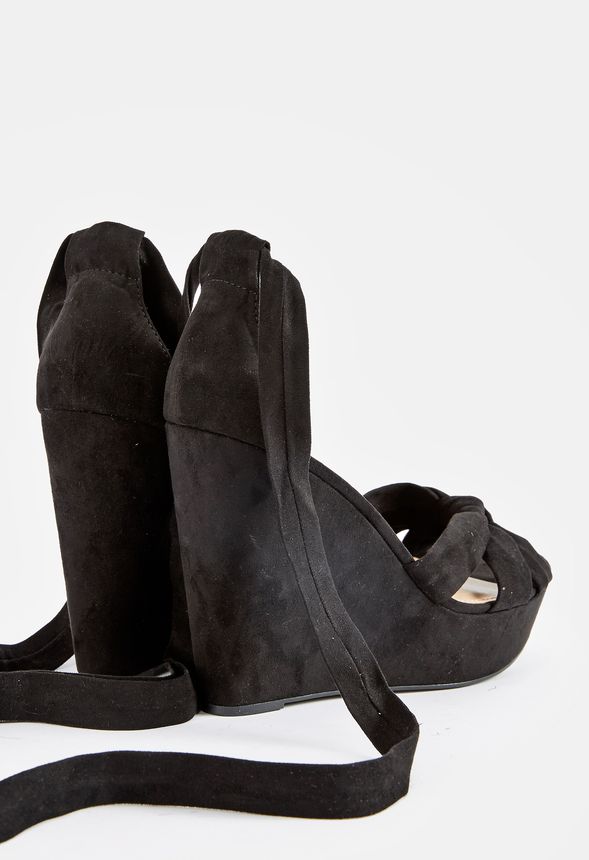 Laycee Wedge