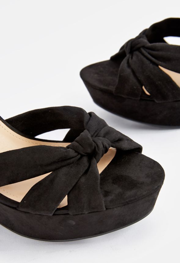 Laycee Wedge